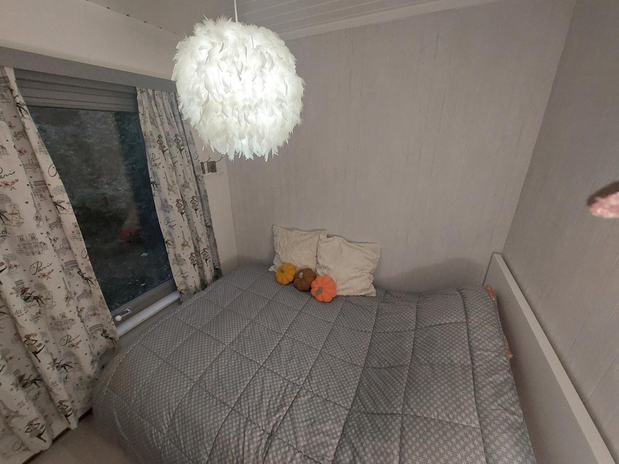 Le Petit Chalet - Bungalow Waulsort Bagian luar foto